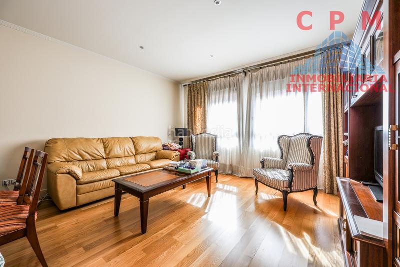 Foto 19ab72a1-7e0d-4610-b468-8b3b95abe564. Location appartement avec chauffage parking dans Guindalera Madrid