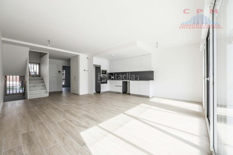 Foto eb3a1bb9-cdca-4714-98b1-750d8ba21aab. Location maison jumelée avec chauffage parking piscine dans Madrid