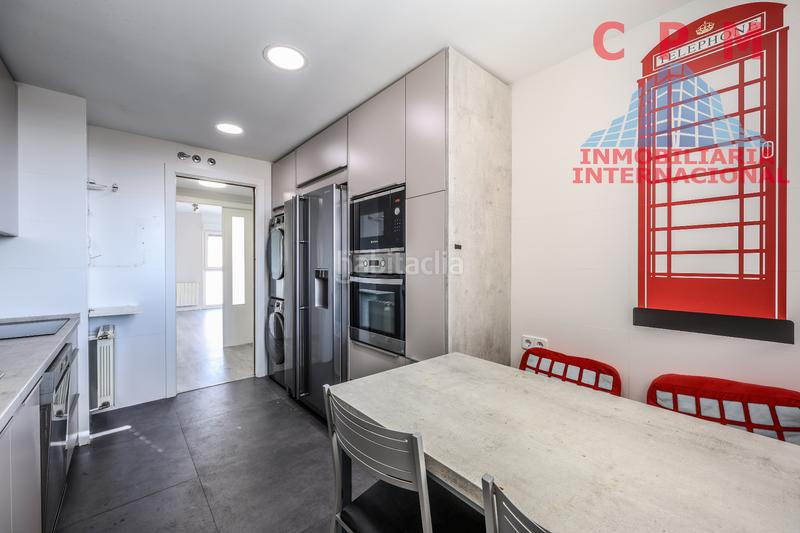 Foto b4000889-f136-4460-999b-372f1de55ec2. Rent flat with heating parking pool in Corralejos-Campo de las Naciones Madrid