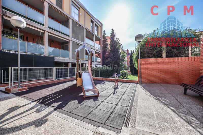 Foto e94aebd4-d4ef-4f06-87f3-7bf5a6d54f07. Rent flat with heating parking pool in Corralejos-Campo de las Naciones Madrid