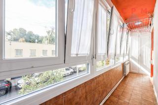 Lloguer Pis a Valdezarza. Magnífico y luminoso piso sin amueblar de 60 m2 y 2 habitaciones