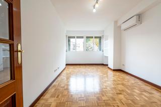 Location Appartement à La Paz. Magnífico y luminoso piso reformado,sin amueblar, de 75 m2 y 2 h