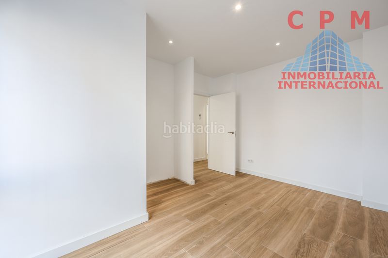 Piso magnífico y luminoso piso en venta, de 99 m2 y 3 habitaciones; próximo al metro la elipa en Madrid - Imagen 9
