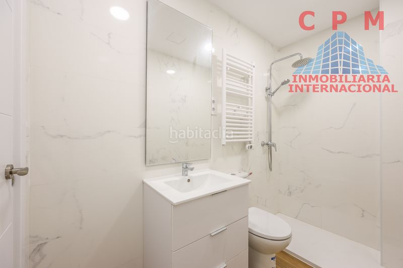 Piso magnífico y luminoso piso en venta, de 99 m2 y 3 habitaciones; próximo al metro la elipa en Madrid - Imagen 11