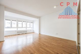 Location Appartement à Ibiza. Estupendo y luminoso piso sin amueblar, de 170 m2, con 4 habitac