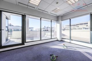 Edifici a Ensanche de Vallecas-La Gavia. Magnífico y luminoso edificio de oficinas de 5 plantas y sótano,