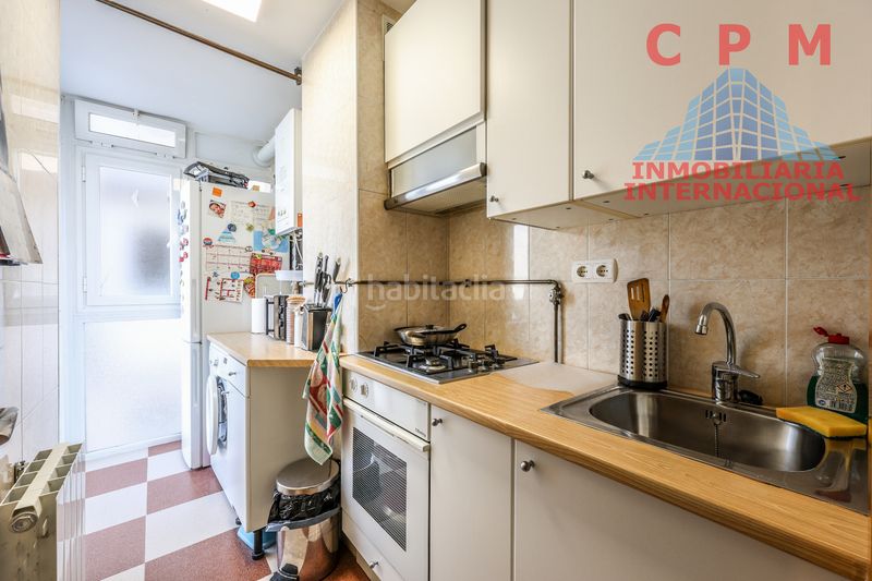 Foto 27666519-24dc-498c-a158-f77a07813713. Pis amb calefacció a Apóstol Santiago Madrid