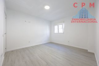 Appartement à San Fermín. Magnífico y luminoso piso totalmente reformado, de 80 m2 y 4 hab