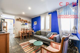Rent Flat in Embajadores-Lavapiés. Magnífico y luminoso piso amueblado, de 72 m2, 3 dormitorios y 3
