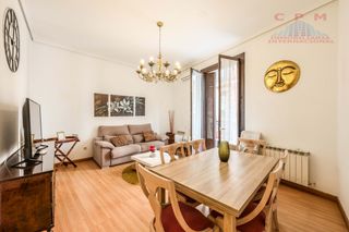 Lloguer Pis a Sol. Magnífico y luminoso piso amueblado, de 110 m2, 2 habitaciones y