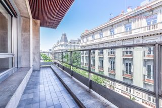 Appartement à Recoletos. Amplio y luminoso piso de lujo, reformado, de 340 m2, 5 dormitor