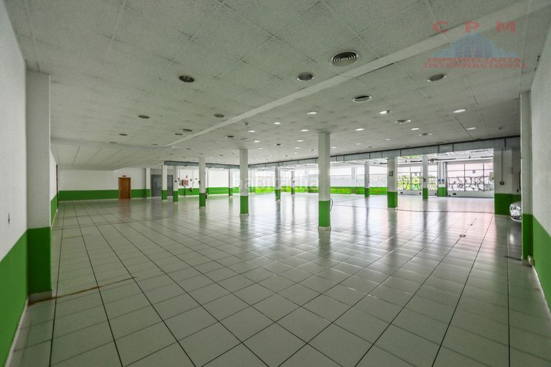 Foto 2a5e6a8c-b99a-4b0b-be12-0d266b376473. Affitto edificio in Canillas Madrid