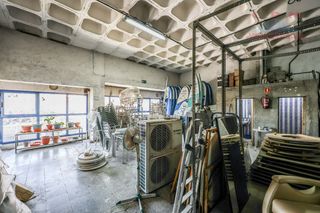 Nau industrial a Valdebebas - Valdefuentes. Magnífica y luminosa nave, de 508 m2, proximo al metro feria de
