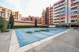 Lloguer Pis a Legazpi. Luminoso piso sin amueblar, de 111 m2 y 4 dormitorios; situado e