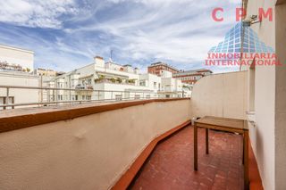 Rent Flat in Lista. Luminoso piso sin amueblar, de 87 m2, 2 dormitorios, y terraza d