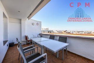 Rent Penthouse in Fuente del Berro. Luminoso ático, totalmente reformado y amueblado, de 90 m2, 2 ha