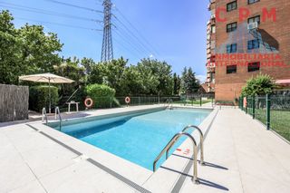 Location Appartement à Castilla. Luminoso piso totalmente reformado y sin amueblar, de 90 m2 y 3
