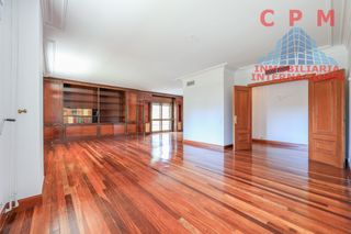 Alquiler Piso en Nueva España. Lujoso piso sin amueblar, de 128 m2, 4 habitaciones y espectacul