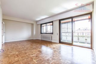 Miete Etagenwohnung in Goya. Amplio y luminoso piso de 190 m2, 5 habitaciones y terraza, cerc