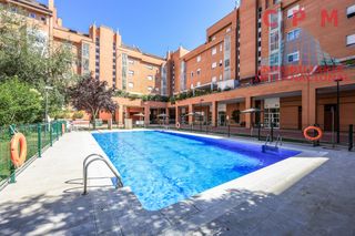Location Appartement à Salvador. Luminoso piso sin amueblar, de 115 m2 y 2 habitaciones; situado