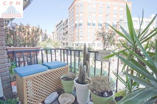 Lloguer Pis a Embajadores-Lavapiés. Magnífico piso  amueblado, de 120 m2, 3 habitaciones y 5 balcone