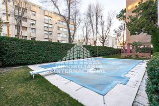 Rent Flat in San Juan Bautista. Magnifico y luminoso piso sin amueblar, de 207 m2, 3 habitacione