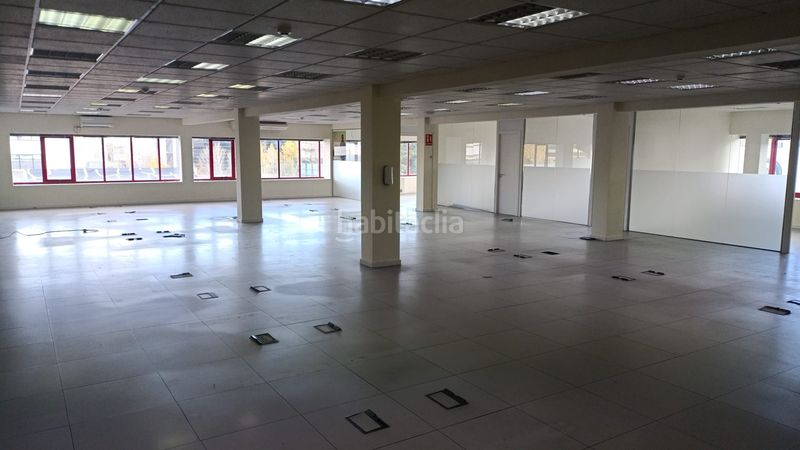 Foto bb00ceae-a4e1-4321-af1e-ec4e1ae63068. Edifici a Zona Industrial Alcobendas