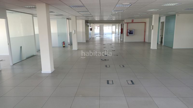 Foto d4fd211c-7f47-44c5-a981-58bbb873a64b. Edifici a Zona Industrial Alcobendas
