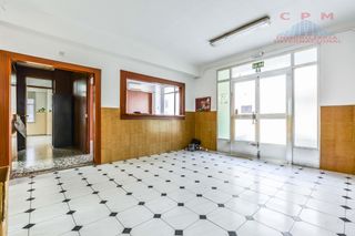 Local Comercial en Casco Antiguo. Enorme inmueblel compuesto de 4 locales, a pie de calle, de 871m