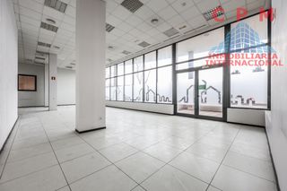 Oficina a Ensanche de Vallecas-La Gavia. Magnífica y luminosa oficina, de 470 m2 y varios puestos de trab