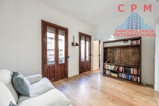 Rent Flat in Castellana. Luminoso piso amueblado de 71 m2, 2 dormitorios y 3 balcones, si