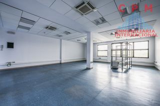 Lloguer Nau industrial a Campodón-Ventorro del Cano. Magnífica y luminosa nave de 3 plantas, con una superficie de 70