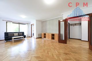 Miete Etagenwohnung in Pueblo. Luminoso piso sin amueblar, de 146 m2, 4 dormitorios, un despach