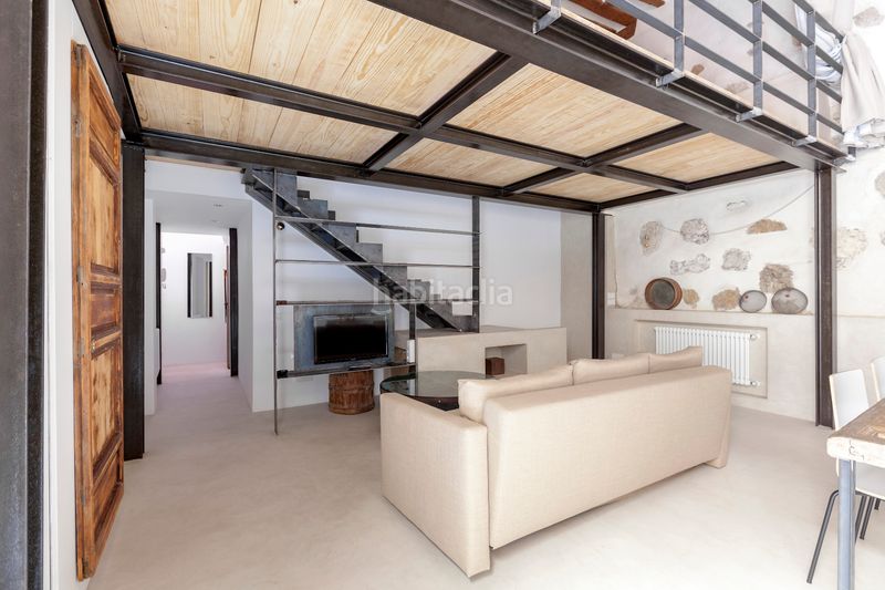 Alquiler Piso  en  Palacio. Magnífico y luminoso loft dúplex, amueblado, de 90 m2 y 2 habita