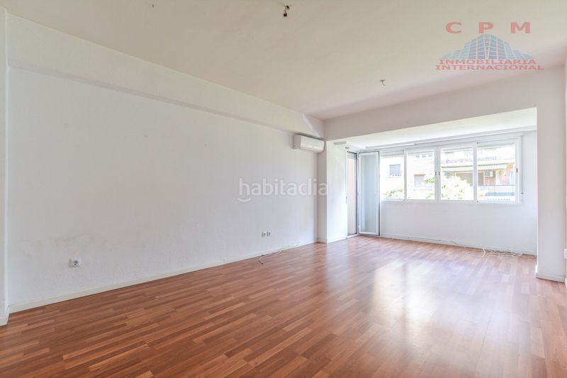 Alquiler Piso  en  Cuatro Caminos - Azca. Estupendo y luminoso piso sin amueblar,de 150 m2, 3 dormitorios