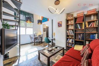 Location Appartement à San Juan Bautista. Magnífico y luminoso dúplex amueblado, de 48 m2 y 1 habitación;