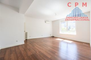 Flat in Castellana