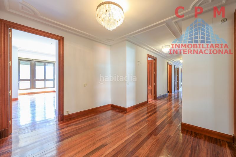 Foto 1d7d2267-3311-4eff-9332-689561e80cff. Alquiler piso magnifico piso sin amueblar, de 345 m2, 4 habitaciones y espectacular terraza de 80 m2; situado en urbanización cerrada.. en Madrid