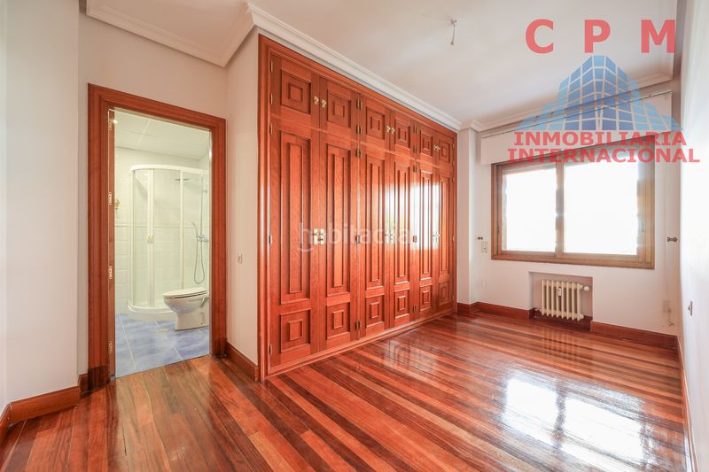 Foto 59fa281d-4ba8-4ec3-b774-465a2ae411de. Alquiler piso magnifico piso sin amueblar, de 345 m2, 4 habitaciones y espectacular terraza de 80 m2; situado en urbanización cerrada.. en Madrid