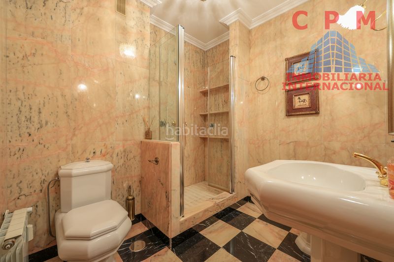 Foto 8c0b0e47-3c13-4dfc-9c8c-18dcca3cda7a. Alquiler piso magnifico piso sin amueblar, de 345 m2, 4 habitaciones y espectacular terraza de 80 m2; situado en urbanización cerrada.. en Madrid