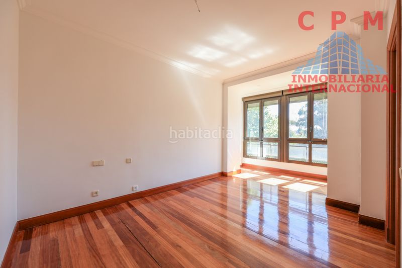Foto fa0407d4-7b1d-4621-9add-361780828421. Alquiler piso magnifico piso sin amueblar, de 345 m2, 4 habitaciones y espectacular terraza de 80 m2; situado en urbanización cerrada.. en Madrid