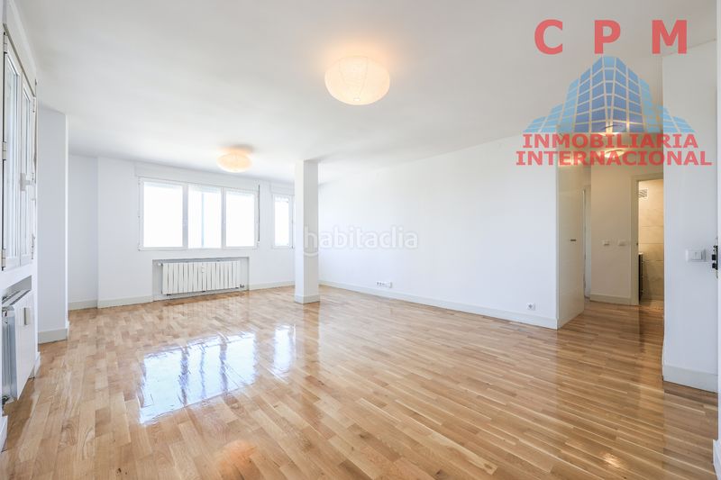 Foto 580a757b-3844-44f2-82b6-3645140ec139. Alquiler piso magnifico piso totalmente reformado y sin amueblar de 80 m2 y 2 dormitorios, situado en una urbanización cerrada. en Madrid