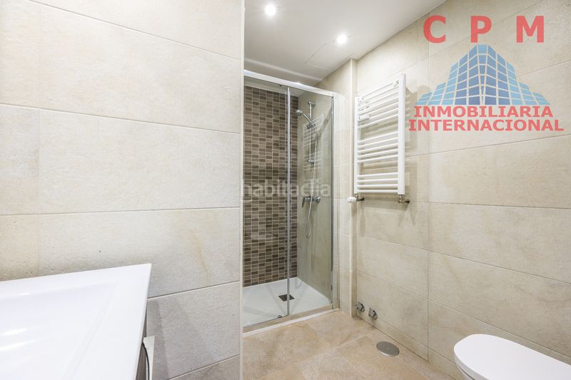 Foto ad71ed8f-8fdb-44de-a538-ce337b96460a. Alquiler piso magnifico piso totalmente reformado y sin amueblar de 80 m2 y 2 dormitorios, situado en una urbanización cerrada. en Madrid