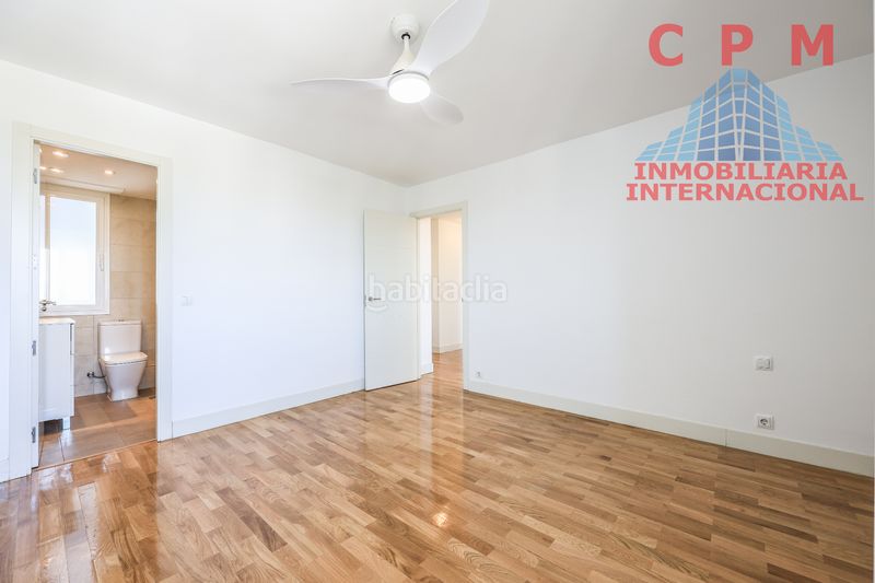 Foto d1d33971-58f4-4462-9a12-64fb47990a26. Alquiler piso magnifico piso totalmente reformado y sin amueblar de 80 m2 y 2 dormitorios, situado en una urbanización cerrada. en Madrid