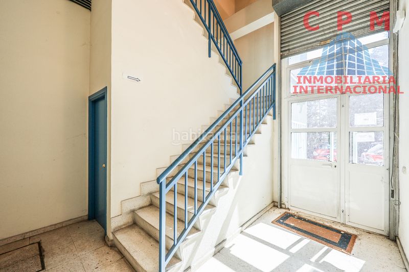 Foto a6fddfef-2f30-453f-9910-004988e73b61. Nave industrial luminosa nave de 565 m2, a pie de calle, de 2 plantas, con zonas de producción y carga y oficinas, en un polígono industrial. en Madrid