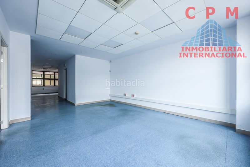 Foto d2c43830-a7ea-4d44-9e6e-0719598f43dd. Alquiler nave industrial magnífica y luminosa nave reformada de 2 plantas, con una superficie de 636 m2 proxima a la renfe torrejón de ardoz en Alcorcón