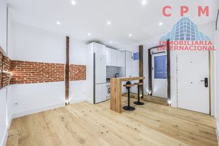 Flat in Embajadores-Lavapiés
