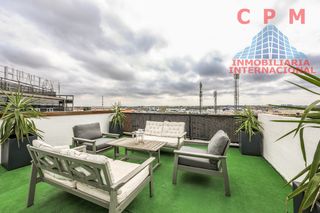 Rent Penthouse in Ensanche. Magnifico ático dúplex amueblado, de 160 m2, 1 dormitorio y una