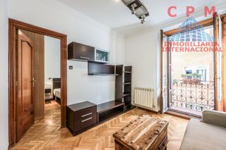 Affitto Appartamento in Cortes-Huertas. Luminoso piso, totalmente amueblado, de 70 m2, 2 dormitorios y 2