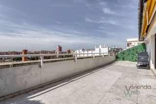 Lloguer D�plex en Plaza del descubridor diego de ord�s 1. Atico-duplex con terraza amplia (31 m2 aprox.) con magnificas vi